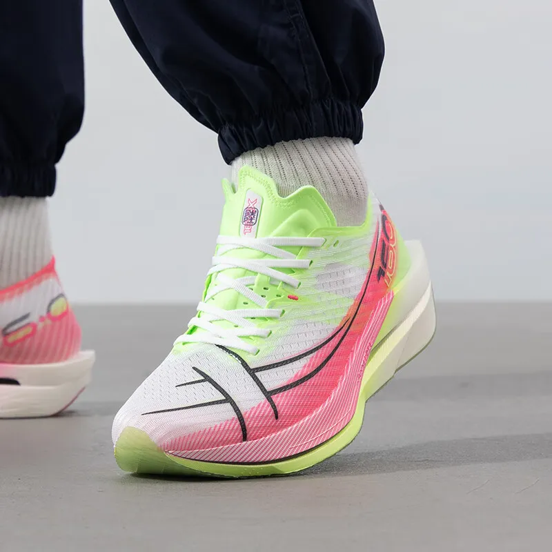XTEP Cushioning Breathable Wear Resistant Low Top Training Running Shoes Men's White Pink Green-1