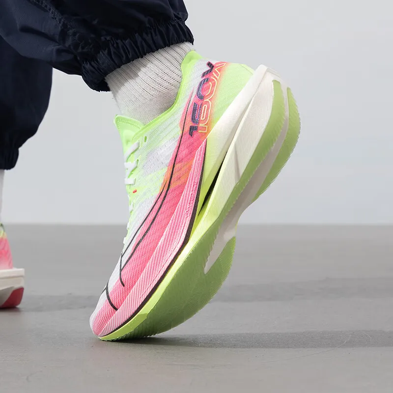 XTEP Cushioning Breathable Wear Resistant Low Top Training Running Shoes Men's White Pink Green-3