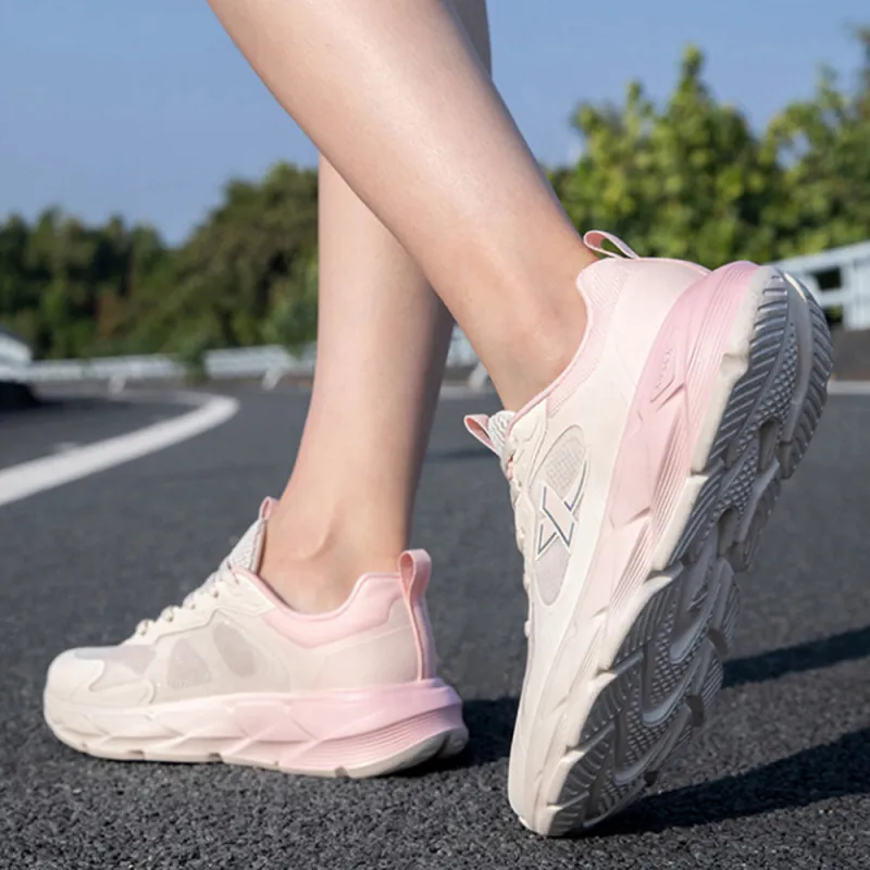 XTEP Breathable And Resilient Low Top Casual Running Shoes Women's White Pink-5