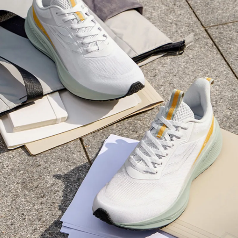361° Wing Gundam 5.0 Cushioning Slip Resistant Low Top City Commute Running Shoes Men's White Green-1