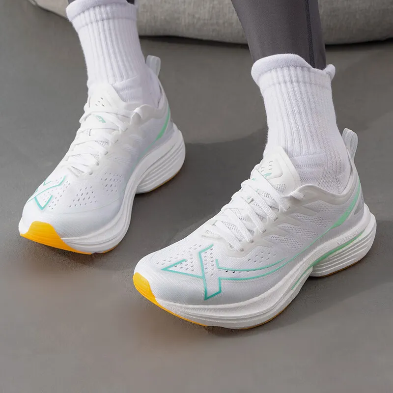 XTEP Cushioning Abrasion Resistant Lightweight Low Top Training Running Shoes Women's Light Neon Turquoise-5
