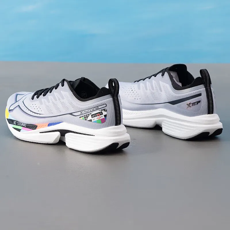 XTEP One Piece Molding 3 Running Shoes Men Low Top-4