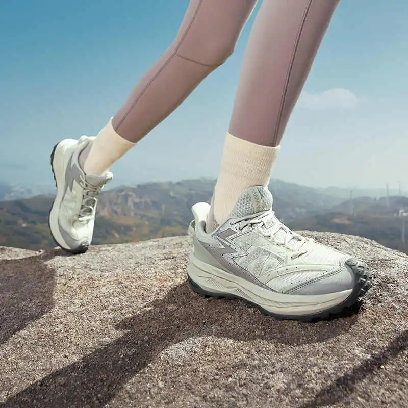 361° Slip Resistant Coverage Wear Resistant Low Top Trail Running Running Shoes Women's White Gray-2