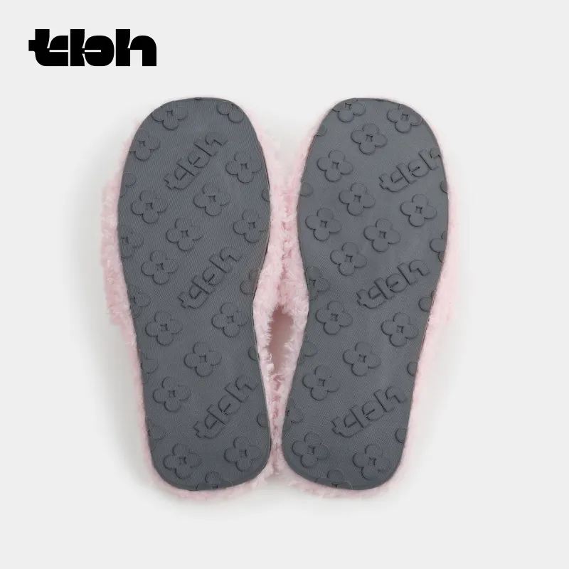 THE BEAST x Hello Kitty Slippers Pink-3