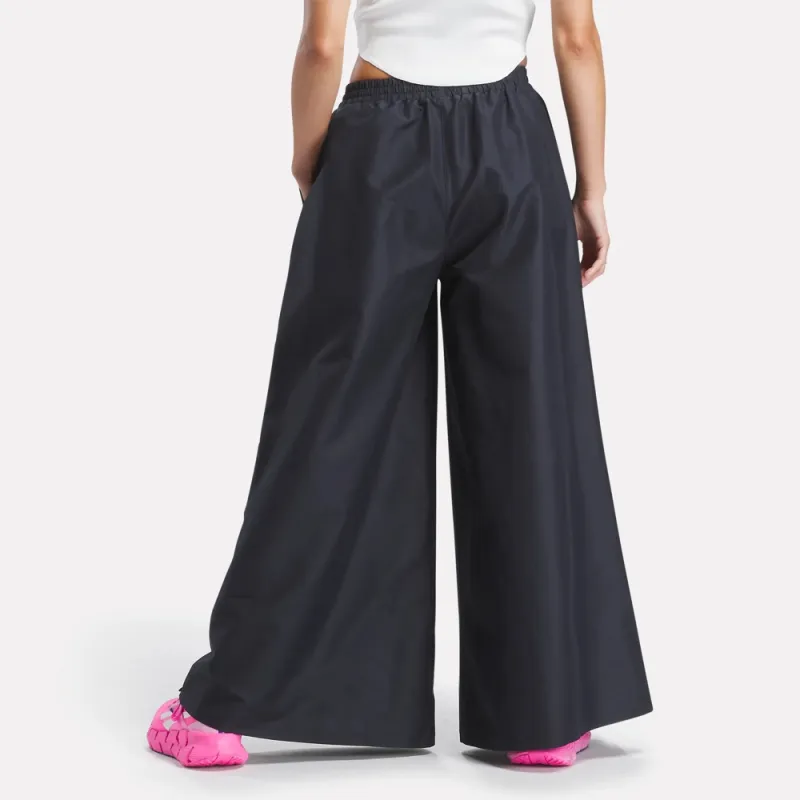 Reebok x Barbie FW24 Knitted Sports Pants Women's Black-2