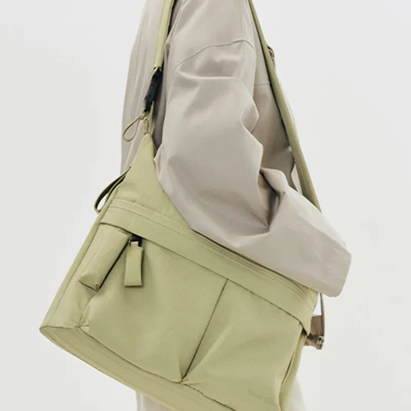 CLOUT CLOUD Nylon Fabric Messenger Bag Crossbody Bag Tubas Unisex Multicolor-6