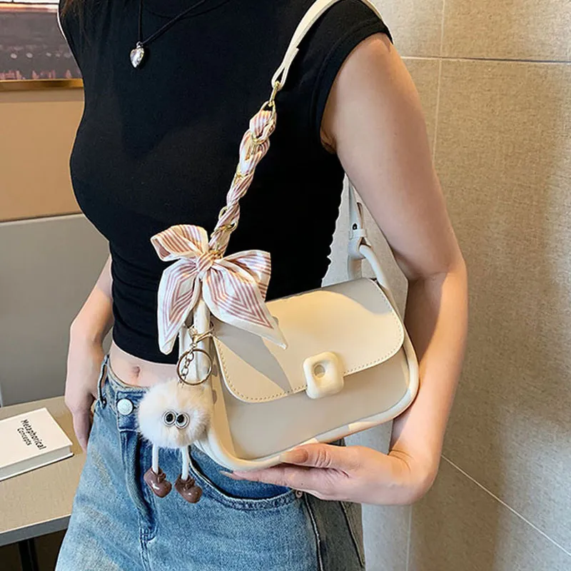 Duoluplo Doron Paul PU Shoulder Bag Regular Women's Black With Charm/Khaki With Charm/White With Charm-12