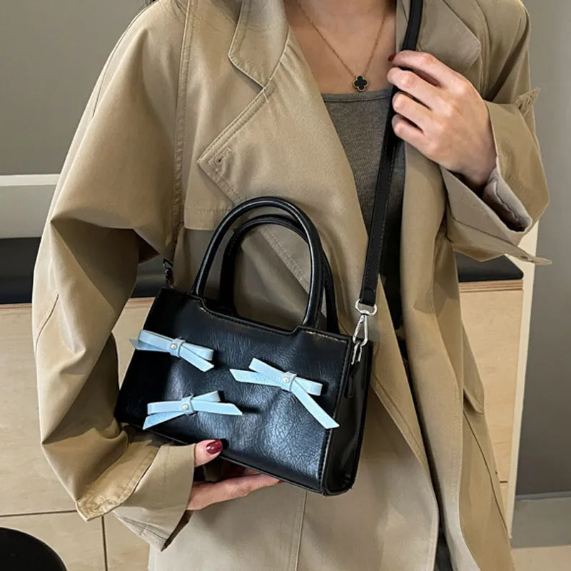 Duoluplo Doron Paul Pu One Shoulder Handbag Regular Women's Black & Pink/Pink/Silver/Black & Blue/Ecru-13