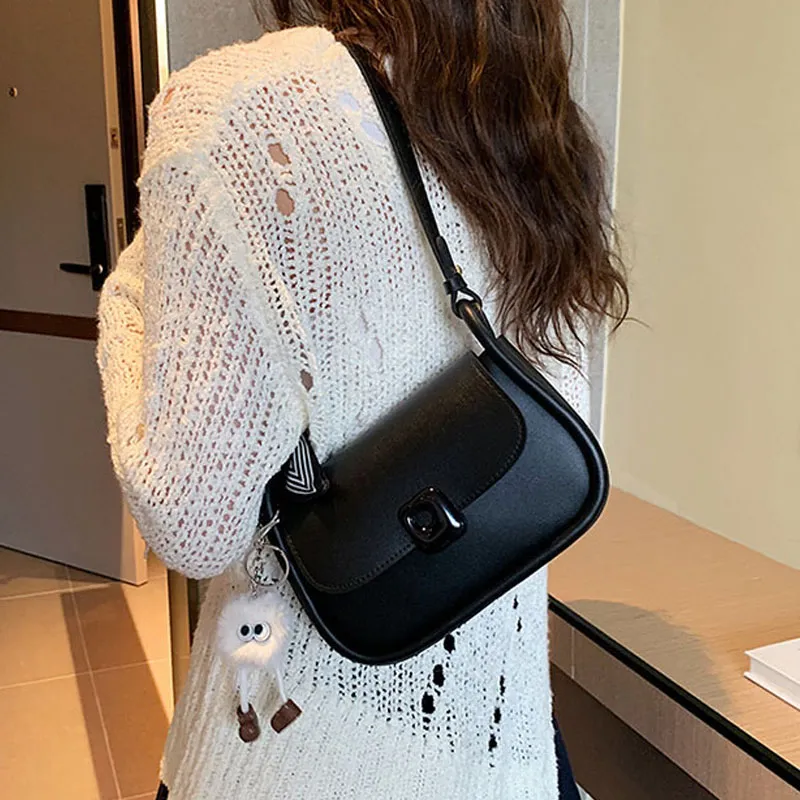 Duoluplo Doron Paul PU Shoulder Bag Regular Women's Black With Charm/Khaki With Charm/White With Charm-2