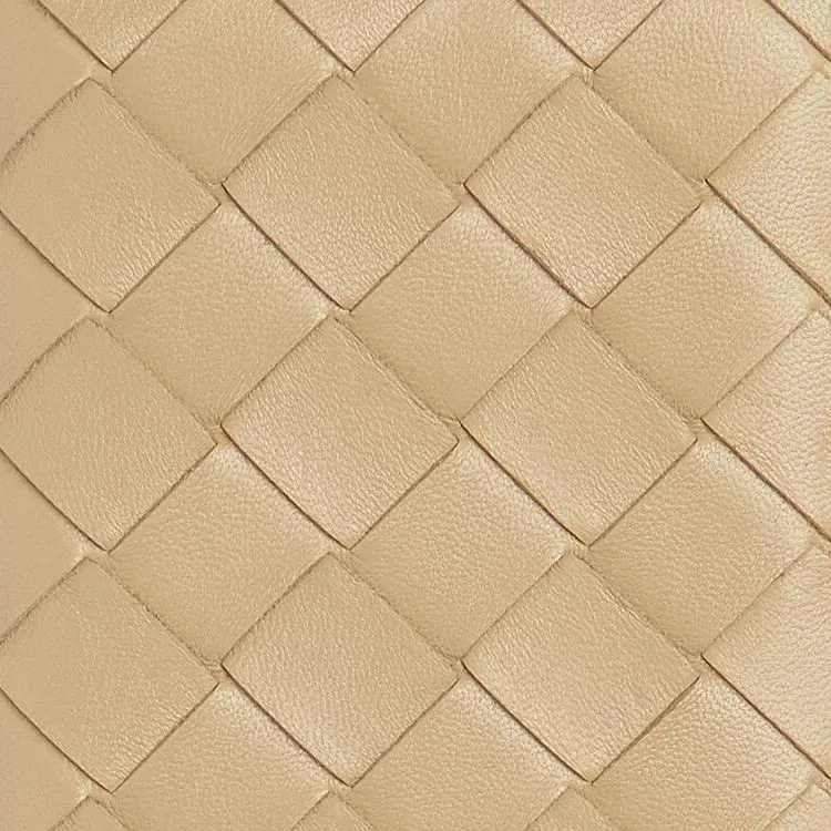 Bottega Veneta Bi Fold Zipped Wallet-4