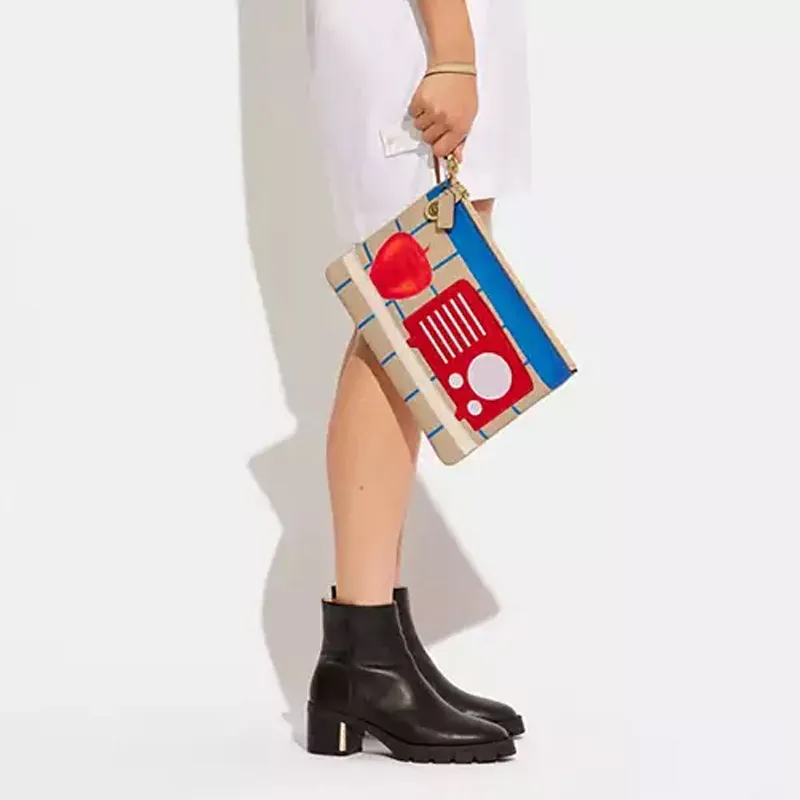 COACH Tom Wesselmann Collaboration Wristlet Leather Wrist Bag Coin Purse Clutch Large Size Unisex Ecru-2