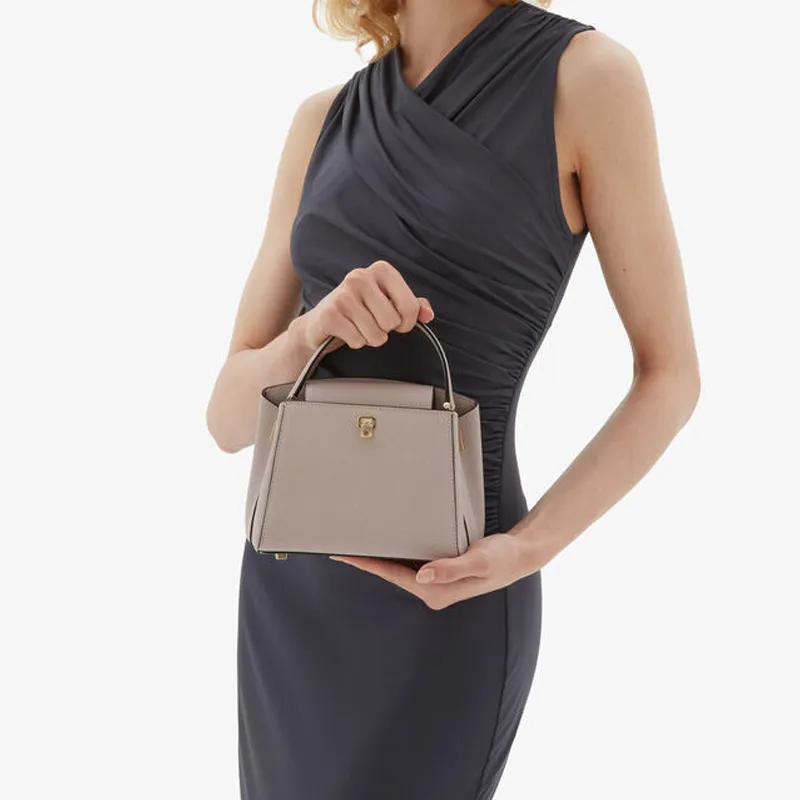 Valextra Brera Calfskin Shoulder Bag, Crossbody Bag, Handbag Mini Women's Nude-5