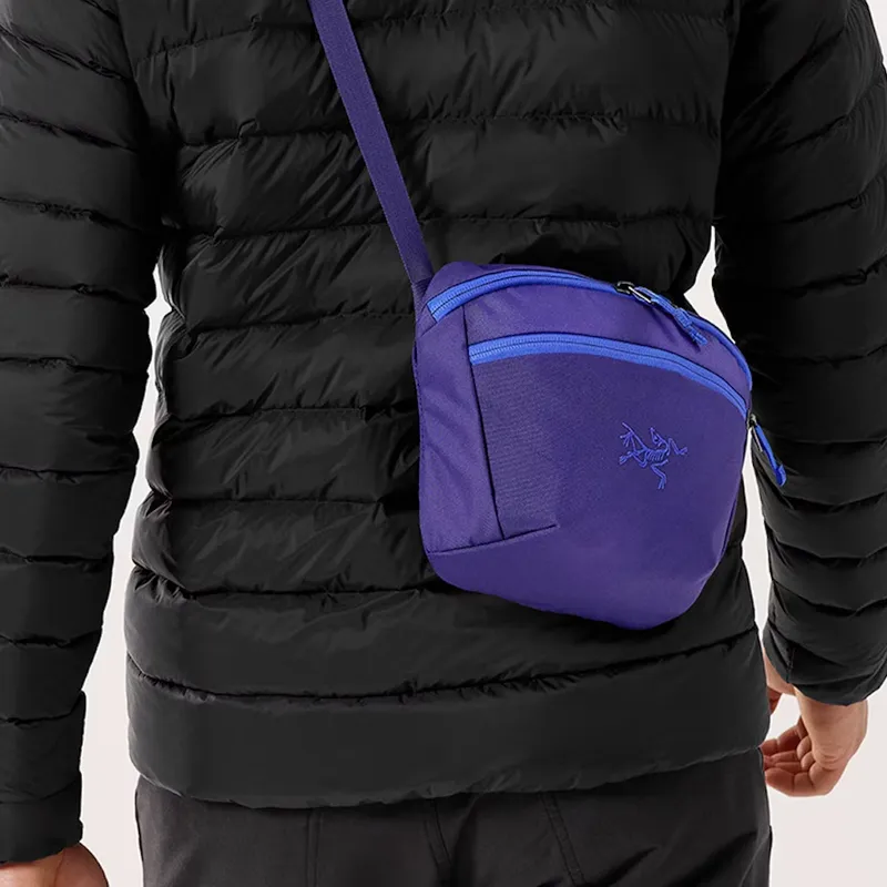 Arcteryx Mantis 2 Polyester Fanny Pack Crossbody Bags Large Size Men's Blue-4