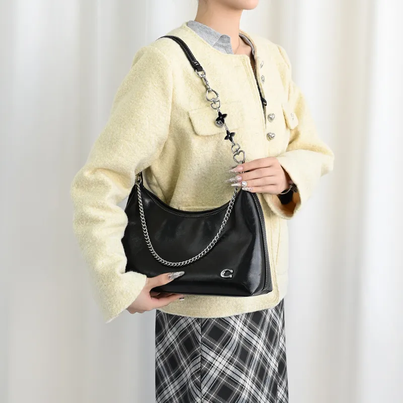 Lan Bao Fan Alloy Bag Accessory Women's Black-2