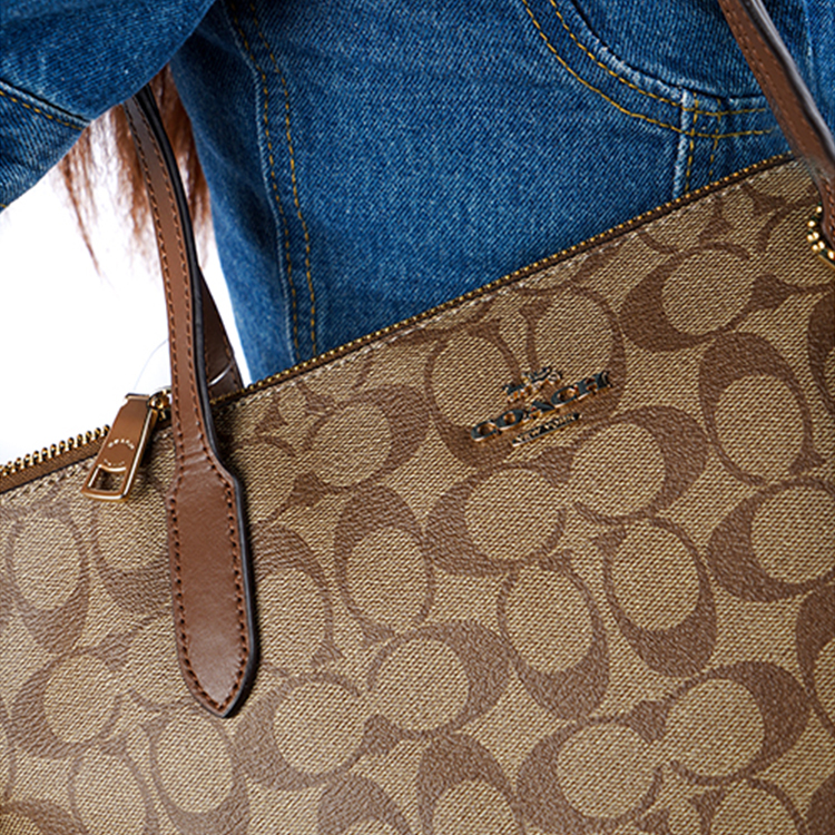 Coach ブラウン ロゴトートバッグ COACH Zip Top Tote Canvas With Leather Tote Bag Shopping Bag