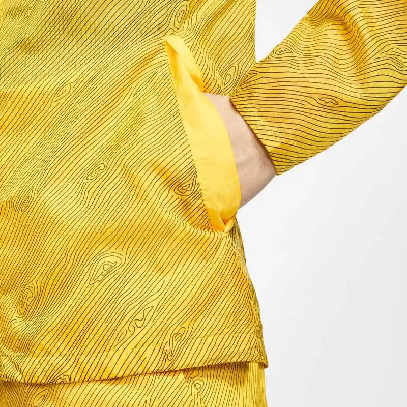 Nike Sun Protection Clothing Men Yellow-3