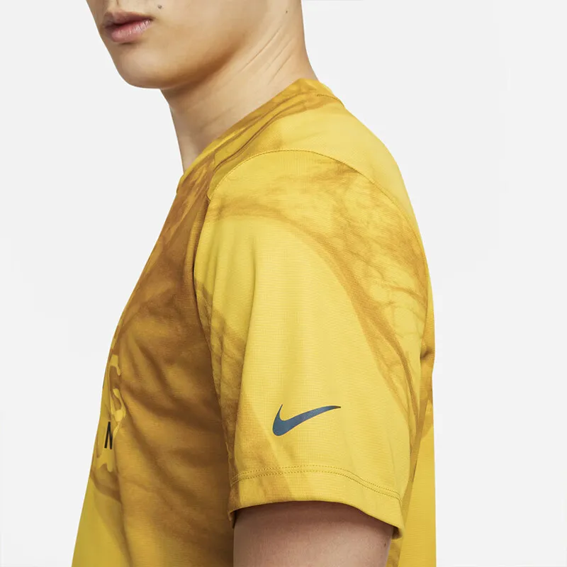 Nike T Shirts Men Bright Sulfur Yellow-3