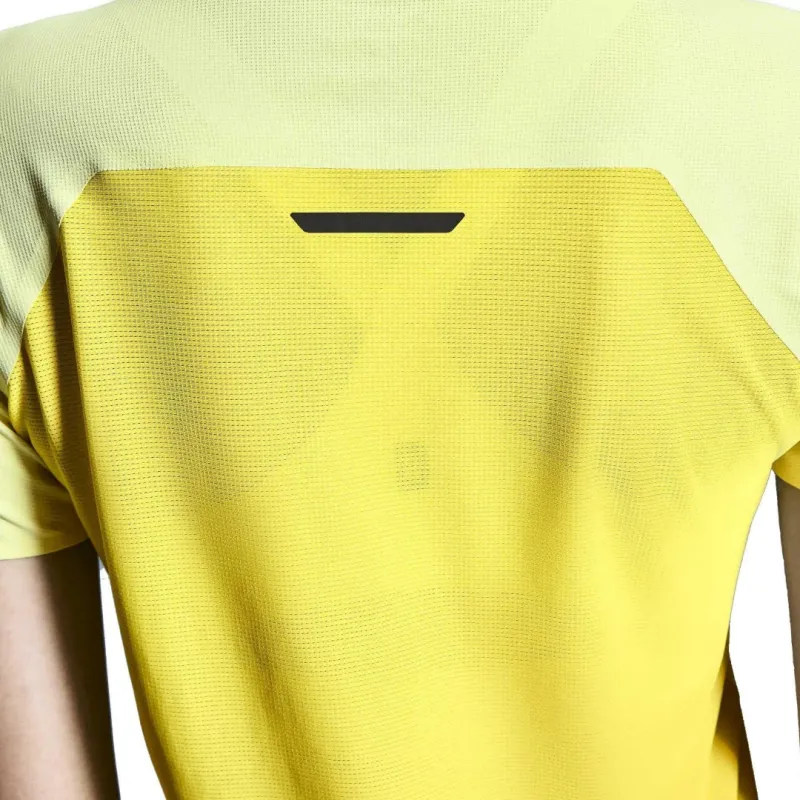 On Performance Raglan Sleeve T Shirt Women's Light Yellow-4