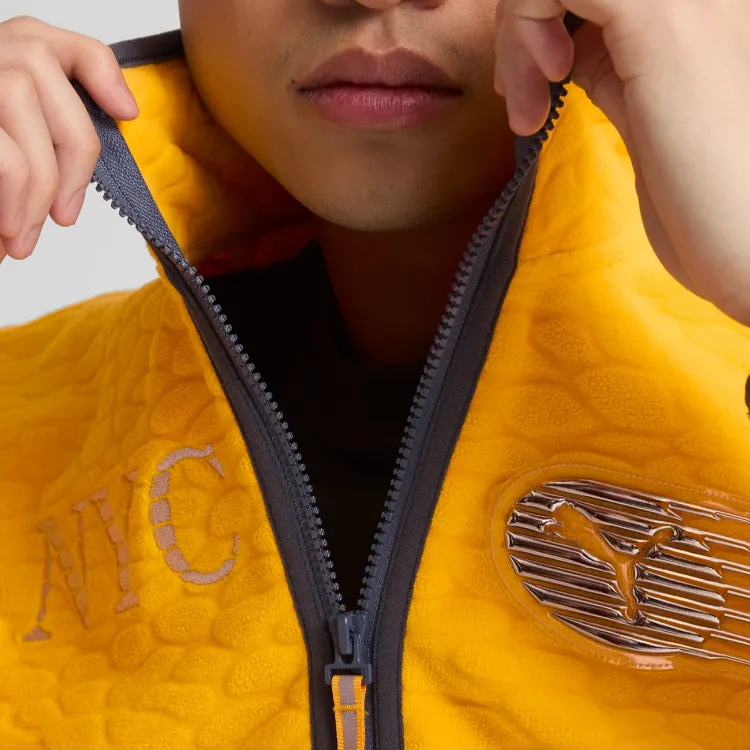 PUMA NYC Long Run Fleece Jacket Jacket Men Saffron-3