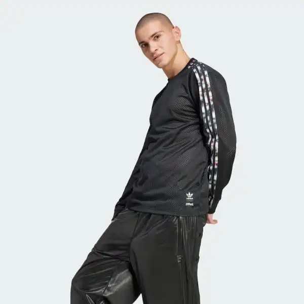 Adidas Originals 3 Stripes Detailed Long Sleeved T Shirt-1