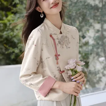 Mo Han Yi Mei Jackets & Coats Women's Beige & Pink