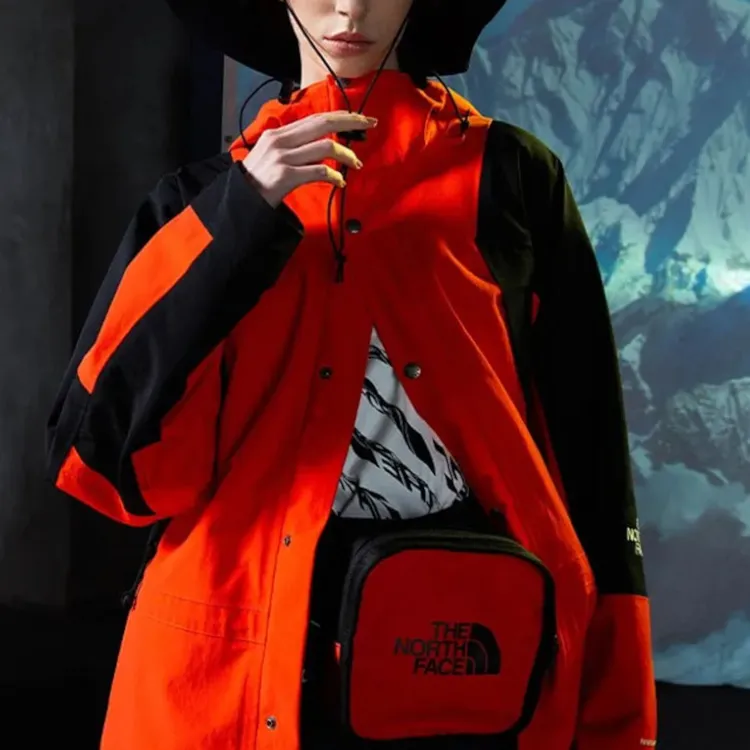 THE NORTH FACE Waterproof And Windproof Windbreaker Jacket Unisex Red Shopping Bag-3