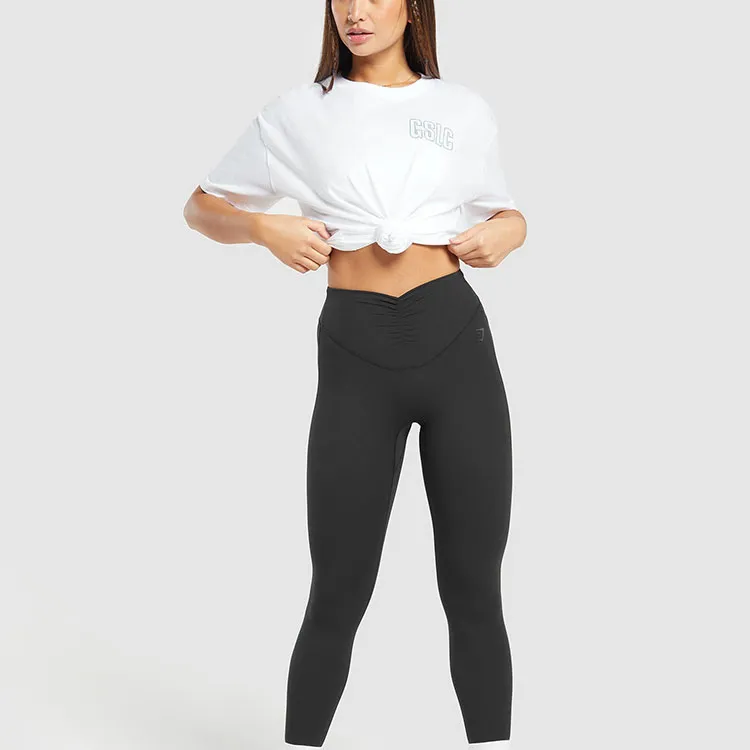 GYMSHARK OUTLINE GRAPHIC OVERSIZED T-SHIRT T-Shirt Women's White-1