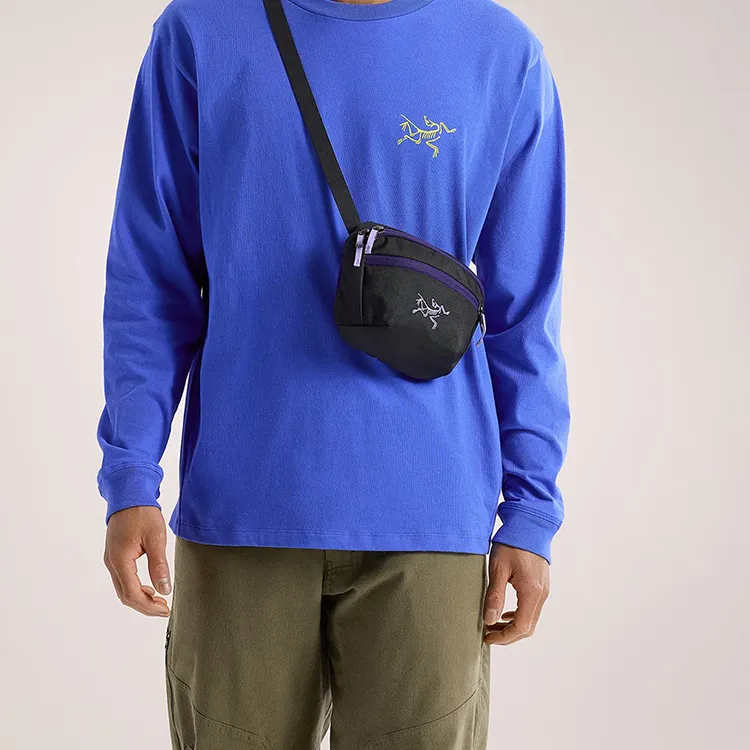 Arcteryx Mantis Polyester One Shoulder Crossbody Fanny Pack Unisex Black & Purple-3
