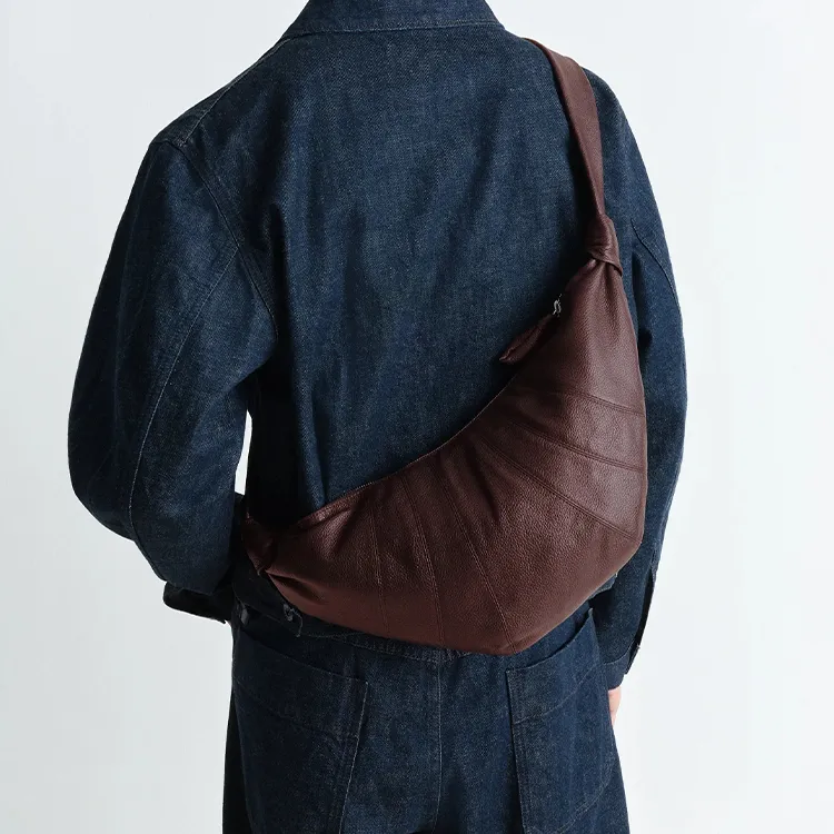 Lemaire Croissant Series Leather Croissant Bag Crossbody Bag Shoulder Bag Medium Size Unisex Roasted Mountain Walnut-4