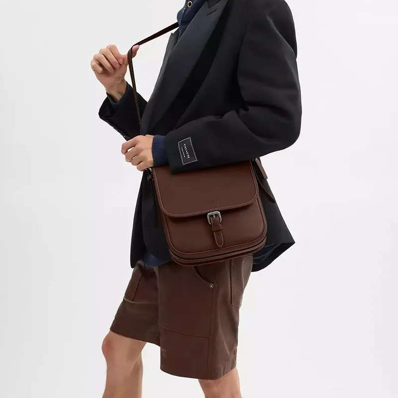 COACH Hitch Natural Grained Leather Shoulder Bag Crossbody Bag Medium Size Men's Dark Brown-4