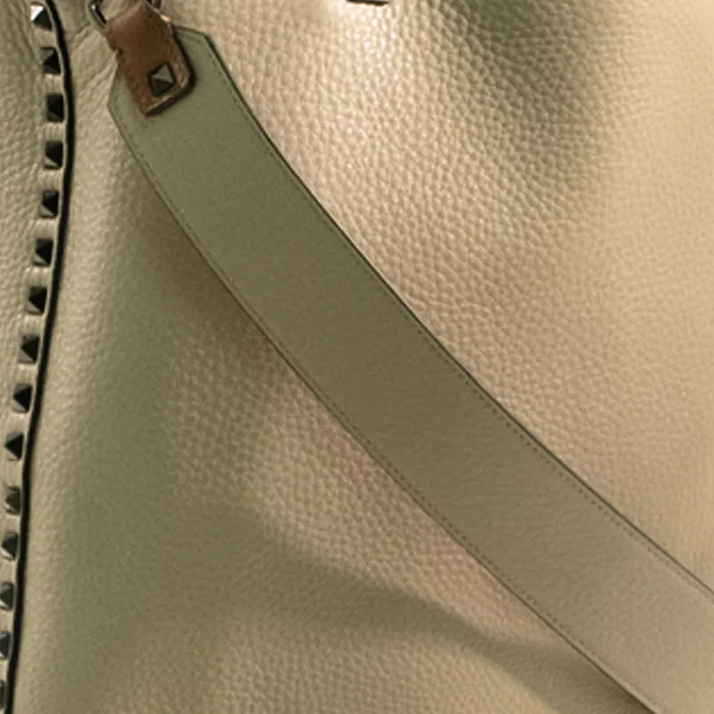 Valentino Garavani Rockstud Medium Top Handle Bag-3