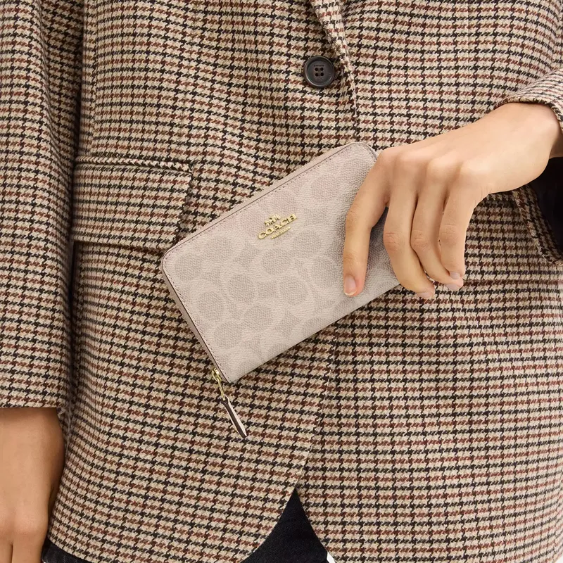 COACH Id Zip Wallet Coated Canvas Wallet Medium Size Women's Gold & Milk Tea & Ecru-3
