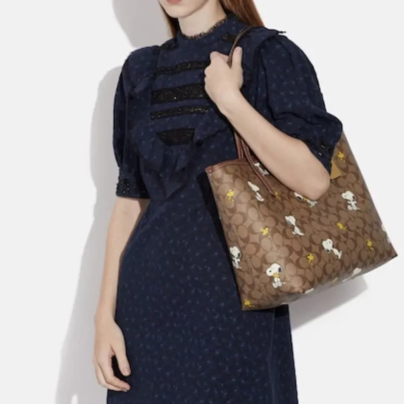COACH X Peanuts Artificial Leather Tote Bag Handbag Shoulder Bag Women's Khaki Monogram-4