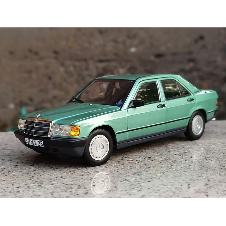 NOREV Mercedes Benz Class C 1984 190E 2.0 No Tail, Lacquered Metal Assembled Models Green-1