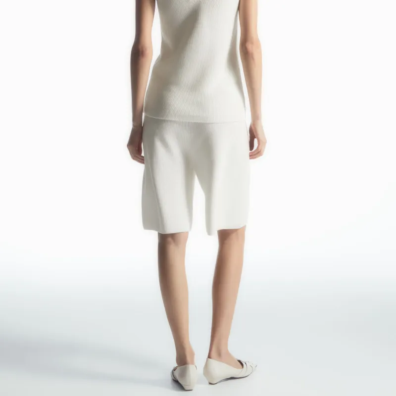 COS Casual Shorts Women's White-2