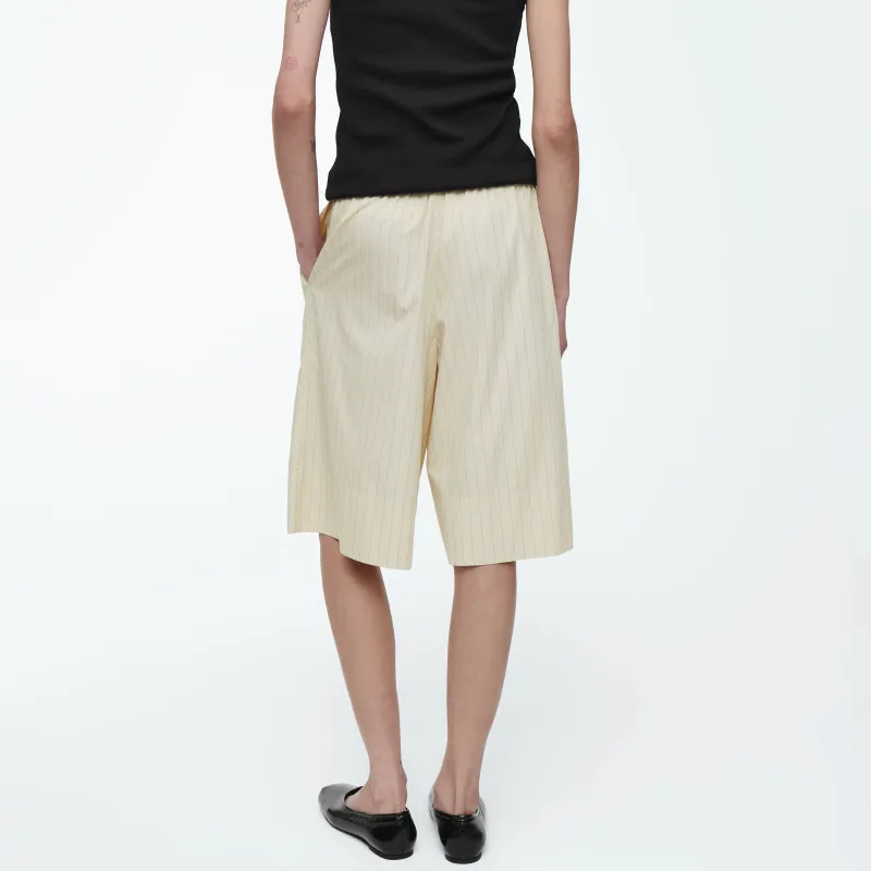 COS Casual Shorts Women's Cream-3
