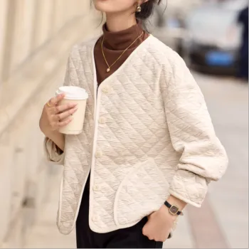 Mo Han Yi Mei Cropped Coat Women's Beige