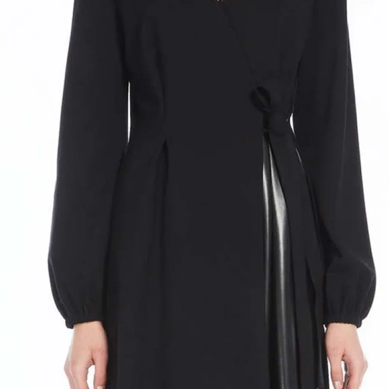 WEEKEND MaxMara SS24 Long Sleeved Dress Women's Black-4