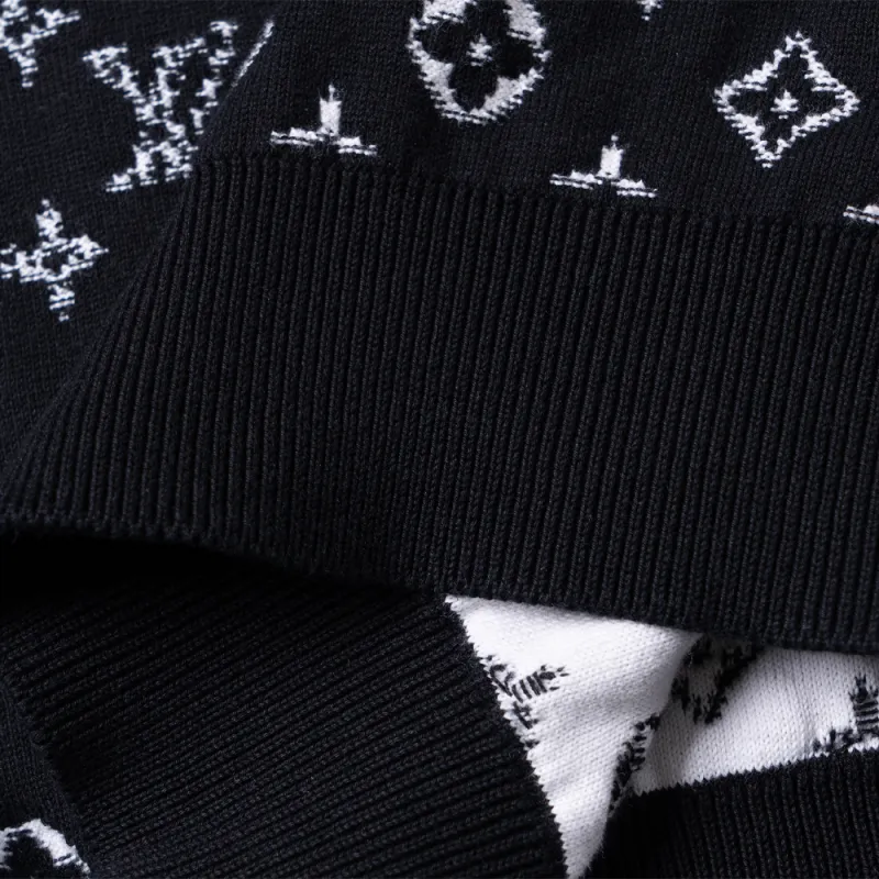 LOUIS VUITTON Lvse Monogram Degrade Crewneck-5