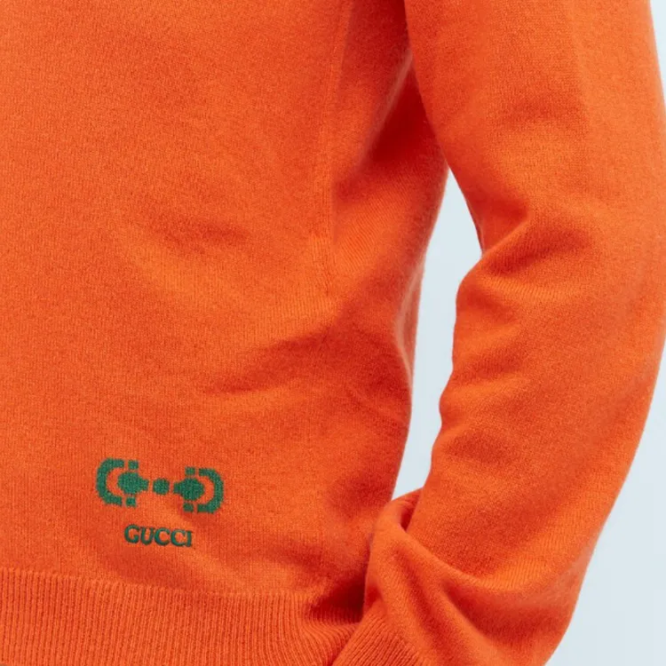 GUCCI V Neck Logo Intarsia Knit Jumper-3