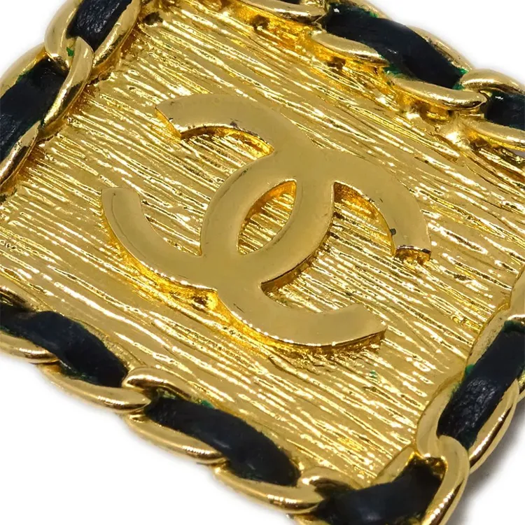 CHANEL 1980 1990 Leather trimmed Cc Clip on Earrings-2
