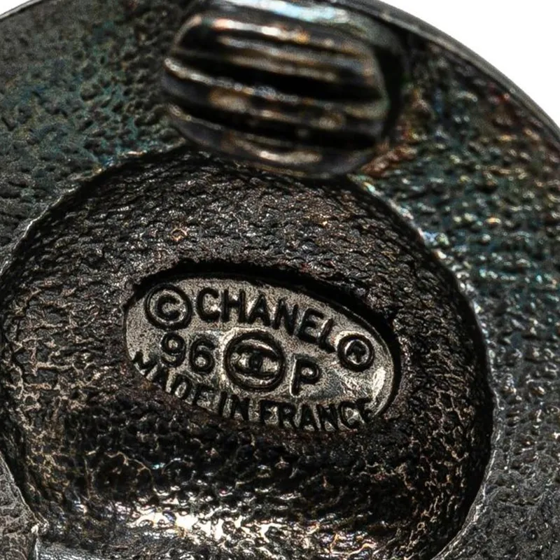 CHANEL 1996 Cc Round Clip On Costume Earrings-2
