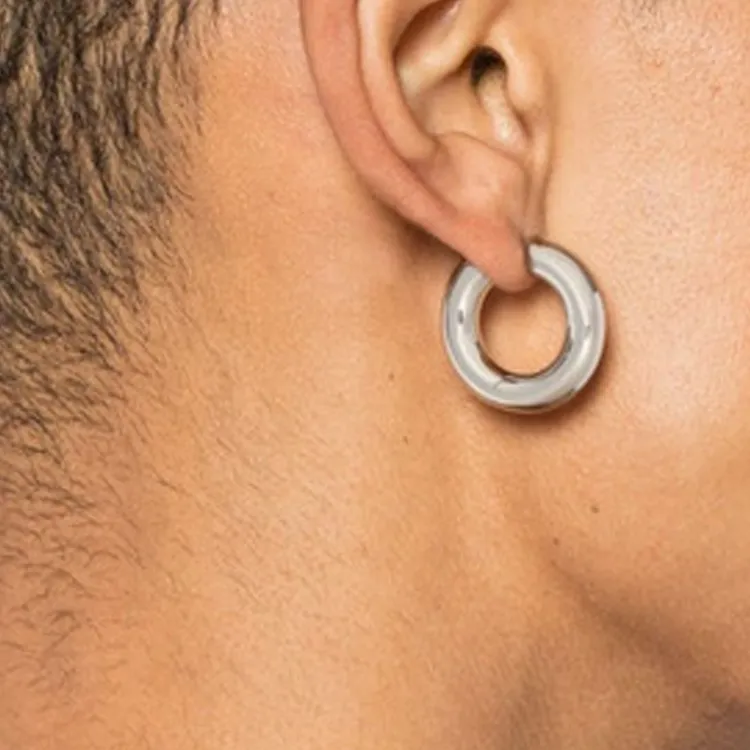TOM WOOD Medium Chunky Ear Cuff-1