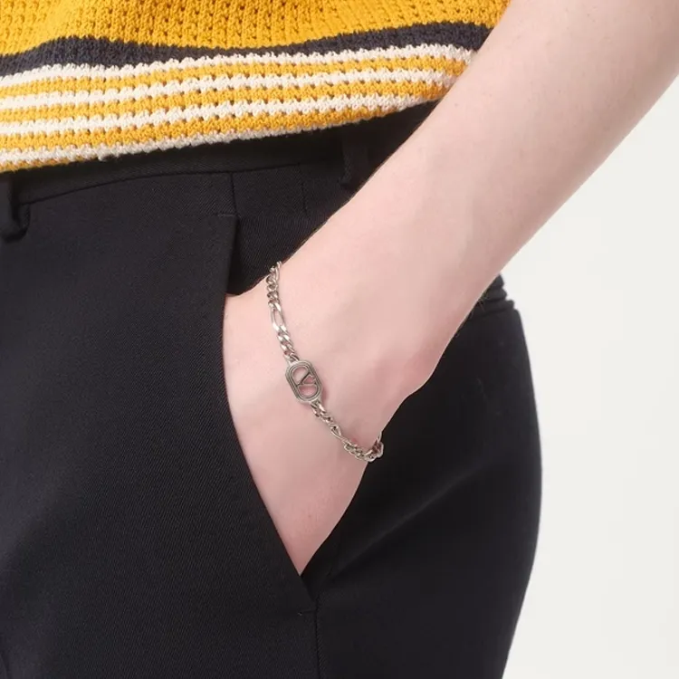 Valentino Ovalette Bracelet-2