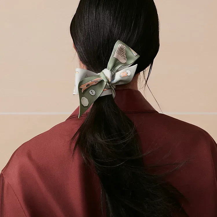 HERMES Mulberry Silk Silk Scarves Women's Multicolor-1