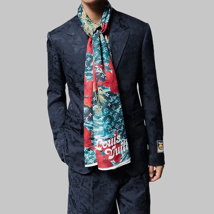 LOUIS VUITTON Surfin' Monogram Stole-2