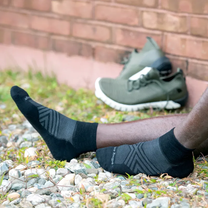 DARN TOUGH Run Quarter No Cushion Mid-Calf Socks Men's 1 Pack-1