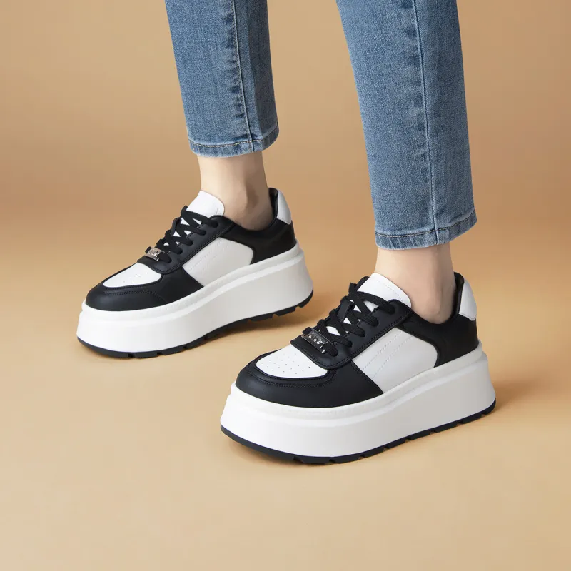 Kiss Kitty Lightweight Breathable Height Increasing Low-Top Skateboard Shoes Women's Black/White-4