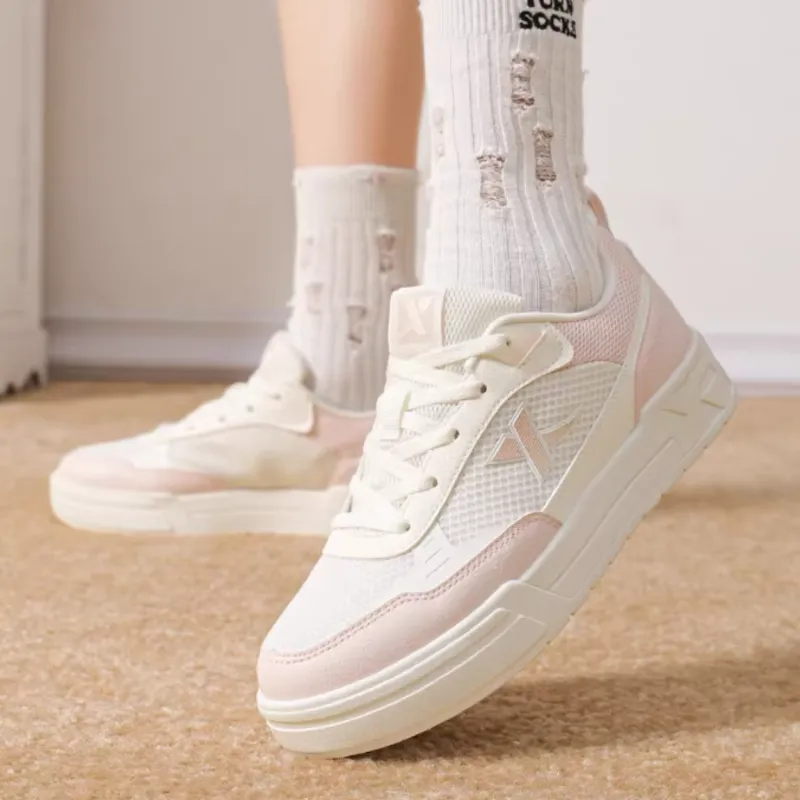 XTEP Breathable Cushioning Low Top Skateboard Shoes Women's White Pink-5