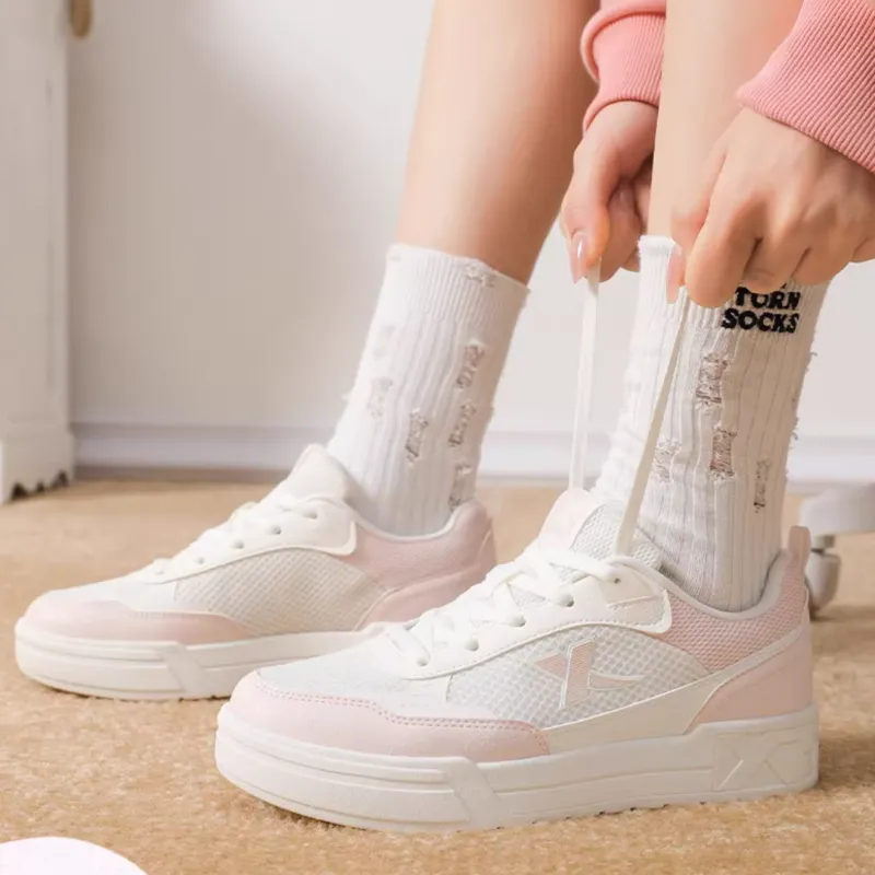 XTEP Breathable Cushioning Low Top Skateboard Shoes Women's White Pink-4